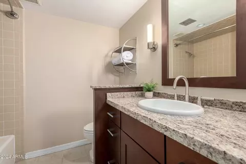 Bath - 2221 E Northview Ave, Phoenix, AZ 85020 photo 1 of 6