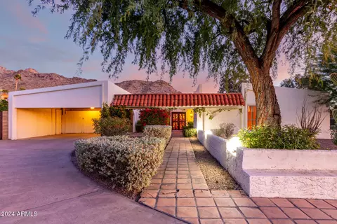 Exterior - 2221 E Northview Ave, Phoenix, AZ 85020 photo 24 of 27