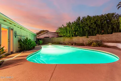 Exterior - 2221 E Northview Ave, Phoenix, AZ 85020 photo 14 of 27