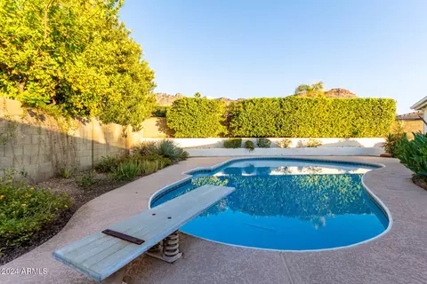 Exterior - 2221 E Northview Ave, Phoenix, AZ 85020 photo 6 of 27