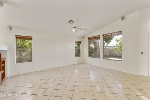 9117 E Hillview Cir, Mesa, AZ 85207 photo 8