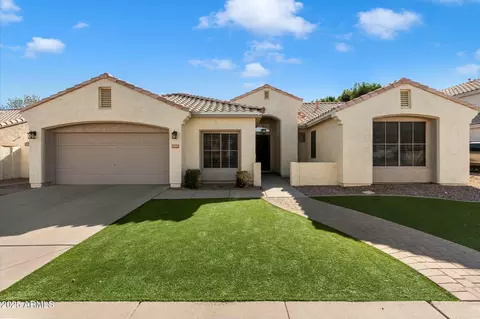 1769 W Goldfinch Way, Chandler, AZ 85286