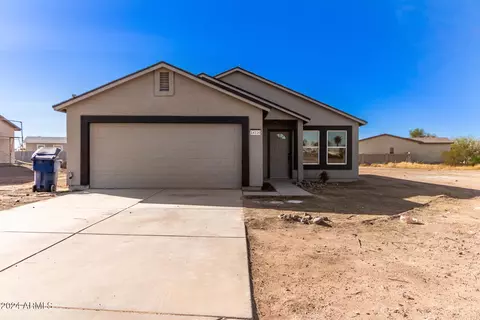 14126 S Diablo Rd, Arizona City, AZ 85123
