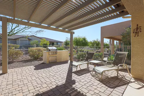 17547 W Silver Fox Way, Goodyear, AZ 85338