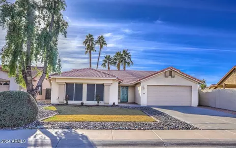 626 S Monterey St, Gilbert, AZ 85233