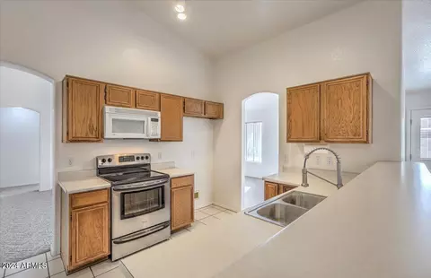 626 S Monterey St, Gilbert, AZ 85233 photo 12