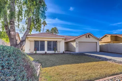 626 S Monterey St, Gilbert, AZ 85233 photo 2