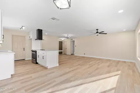 4057 E Karen Dr, Phoenix, AZ 85032 photo 5