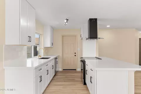 4057 E Karen Dr, Phoenix, AZ 85032 photo 8