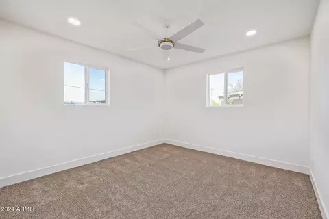 Bedroom - 5237 S 14th Way, Phoenix, AZ 85040 photo 2 of 4