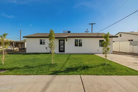 5237 S 14th Way, Phoenix, AZ 85040