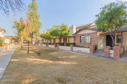 Exterior - 170 E Guadalupe Rd #14, Gilbert, AZ 85234 photo 2 of 13