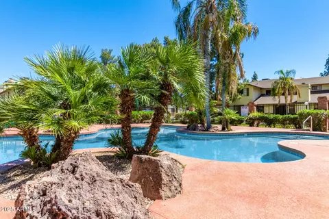Exterior - 170 E Guadalupe Rd #14, Gilbert, AZ 85234 photo 9 of 13
