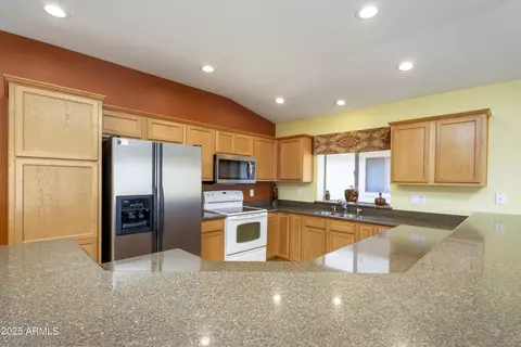 Kitchen - 11250 E Kilarea Ave #252, Mesa, AZ 85209 photo 1 of 1