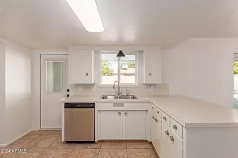 Kitchen - 1466 E 3rd St, Mesa, AZ 85203 photo 2 of 3