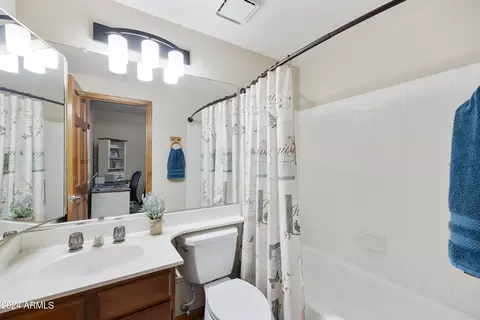 Bath - 2226 Egret Ct, Gilbert, AZ 85234 photo 1 of 7