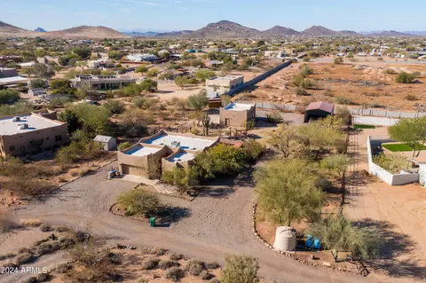 View/Area - 38406 N 12th Ave, Phoenix, AZ 85086 photo 2 of 5