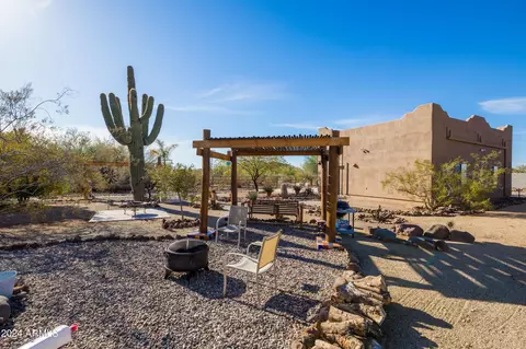 Exterior - 38406 N 12th Ave, Phoenix, AZ 85086 photo 9 of 14
