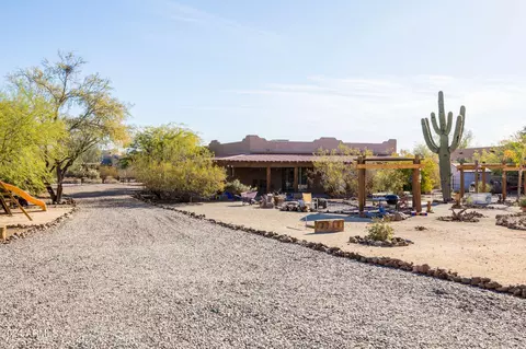 Exterior - 38406 N 12th Ave, Phoenix, AZ 85086 photo 6 of 14