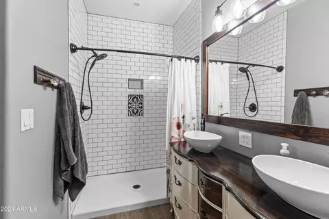 Bath - 38406 N 12th Ave, Phoenix, AZ 85086 photo 2 of 4