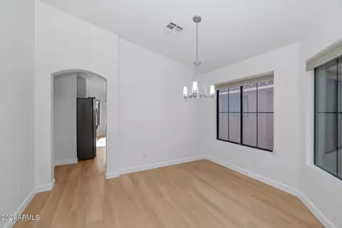 3244 E Hononegh Dr, Phoenix, AZ 85050 photo 13