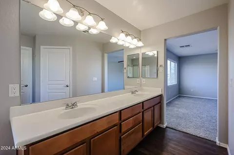 Bath - 3264 E Los Altos Rd, Gilbert, AZ 85297 photo 5 of 6
