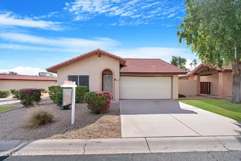 5203 E Saguaro Cir, Phoenix, AZ 85044