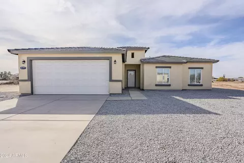 8197 W Pica Dr, Arizona City, AZ 85123