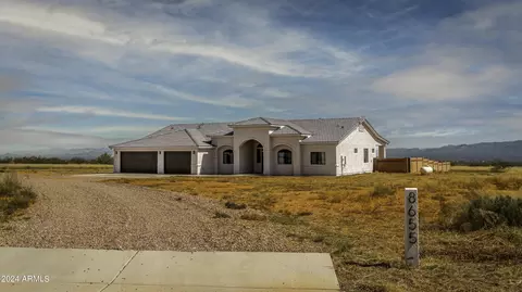 8655 S Sun Quail Ter, Hereford, AZ 85615