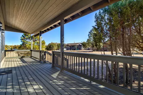 2228 Meadow Ln #320, Overgaard, AZ 85933 photo 8