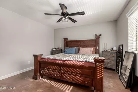 3921 E Shaw Butte Dr, Phoenix, AZ 85028 photo 14
