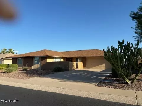 9707 W Rolling Hills Dr, Sun City, AZ 85351