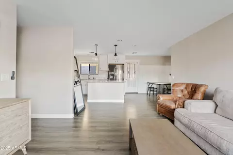 261 E Hemlock Ave, Gilbert, AZ 85234 photo 2
