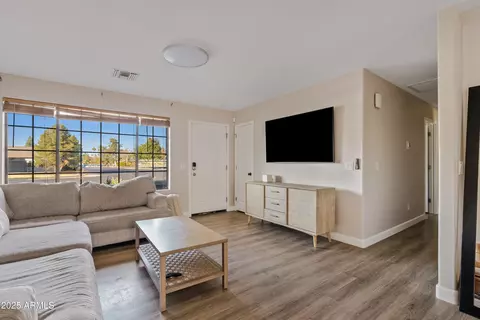 261 E Hemlock Ave, Gilbert, AZ 85234 photo 4
