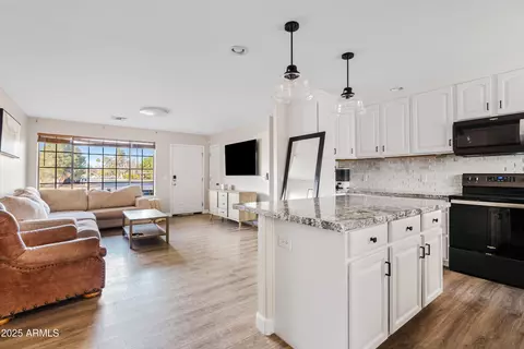 261 E Hemlock Ave, Gilbert, AZ 85234 photo 5