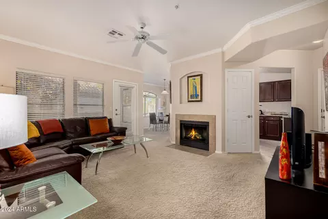 15095 N Thompson Peak Pkwy #2082, Scottsdale, AZ 85260