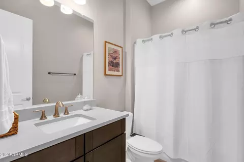 6530 E Libby St, Phoenix, AZ 85054 photo 25