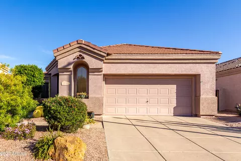 5246 Estevan Rd, Phoenix, AZ 85054 photo 2
