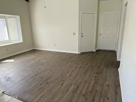 Living - 1770 E Sandra Ter, Phoenix, AZ 85022 photo 1 of 4