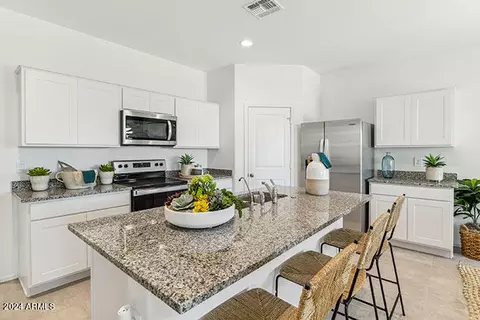 12349 E Aster Ln, Florence, AZ 85132 photo 5