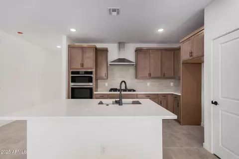 9242 E Sector Dr, Mesa, AZ 85212 photo 10