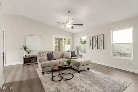 619 E Jensen St #55, Mesa, AZ 85203
