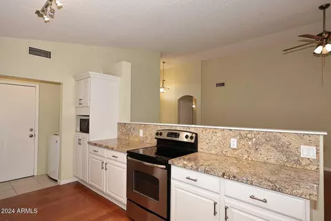 3502 E Tonto Ln, Phoenix, AZ 85050 photo 14