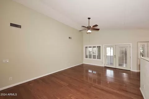 3502 E Tonto Ln, Phoenix, AZ 85050 photo 2