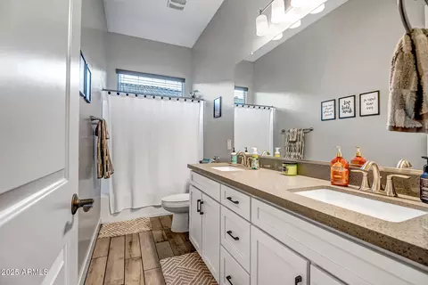 210 E Balao Dr, Phoenix, AZ 85085 photo 19