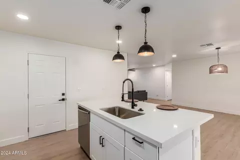 813 E Garnet Ave, Mesa, AZ 85204 photo 11
