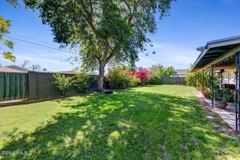 4047 E Highland Ave, Phoenix, AZ 85018 photo 17