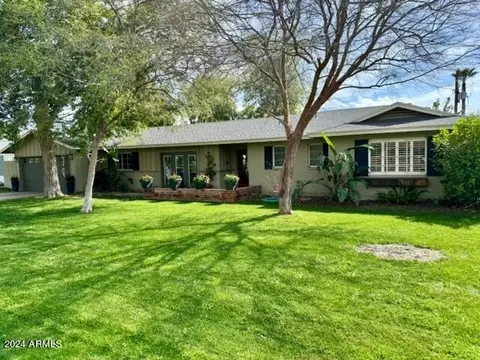 4047 E Highland Ave, Phoenix, AZ 85018 photo 2