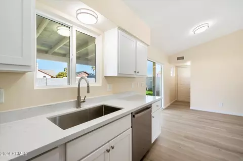 2610 E Contessa St, Mesa, AZ 85213 photo 16