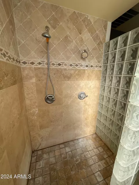 Bath - 2120 E Catamaran Dr, Gilbert, AZ 85234 photo 3 of 9